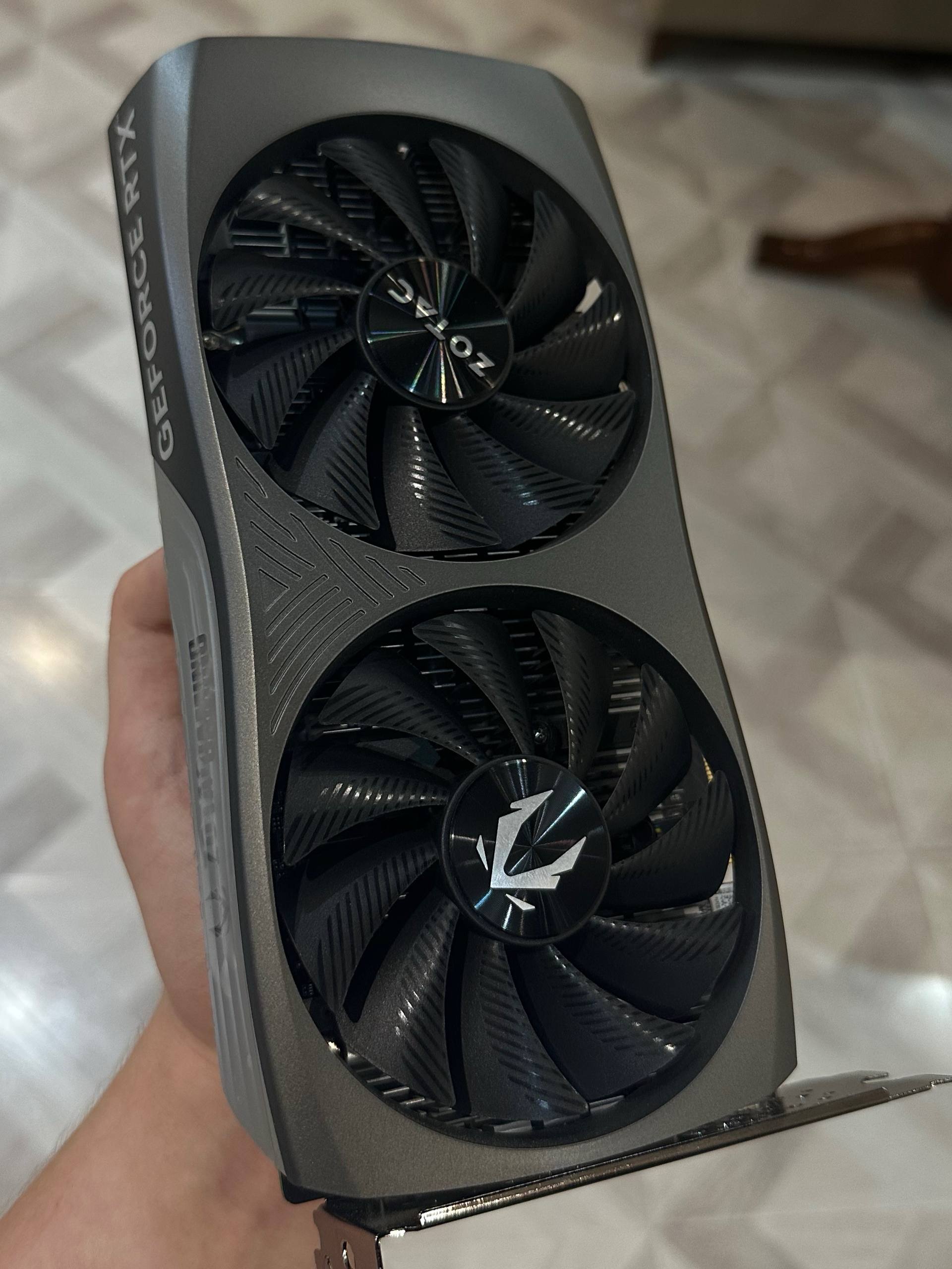 ZOTAC GeForce RTX 4060 8GB💾 Карта полностью исправна, в хорошем состоянии. Эффективное охл