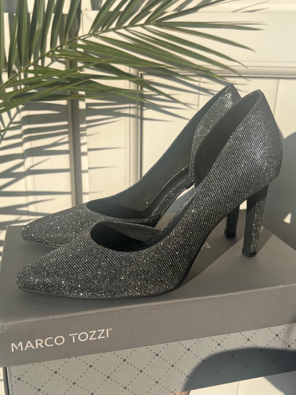 Продам туфли Marco Tozzi, размер 38-39. Были надеты 1 раз. Больше фото в лс. Покупала за 1