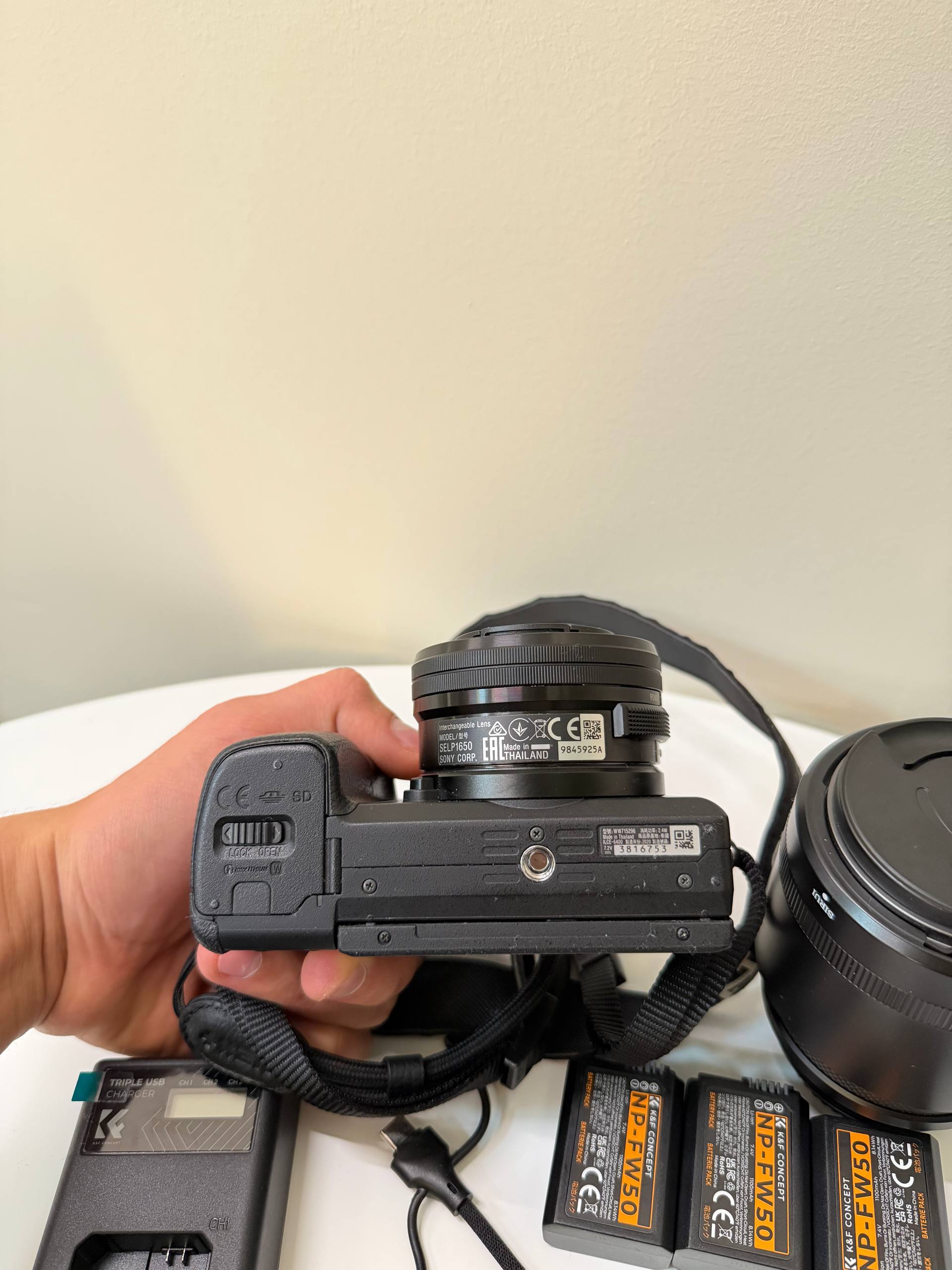 Продаю Sony A6400 в отличном состоянии. Полностью исправна, бережное использование. Отличн