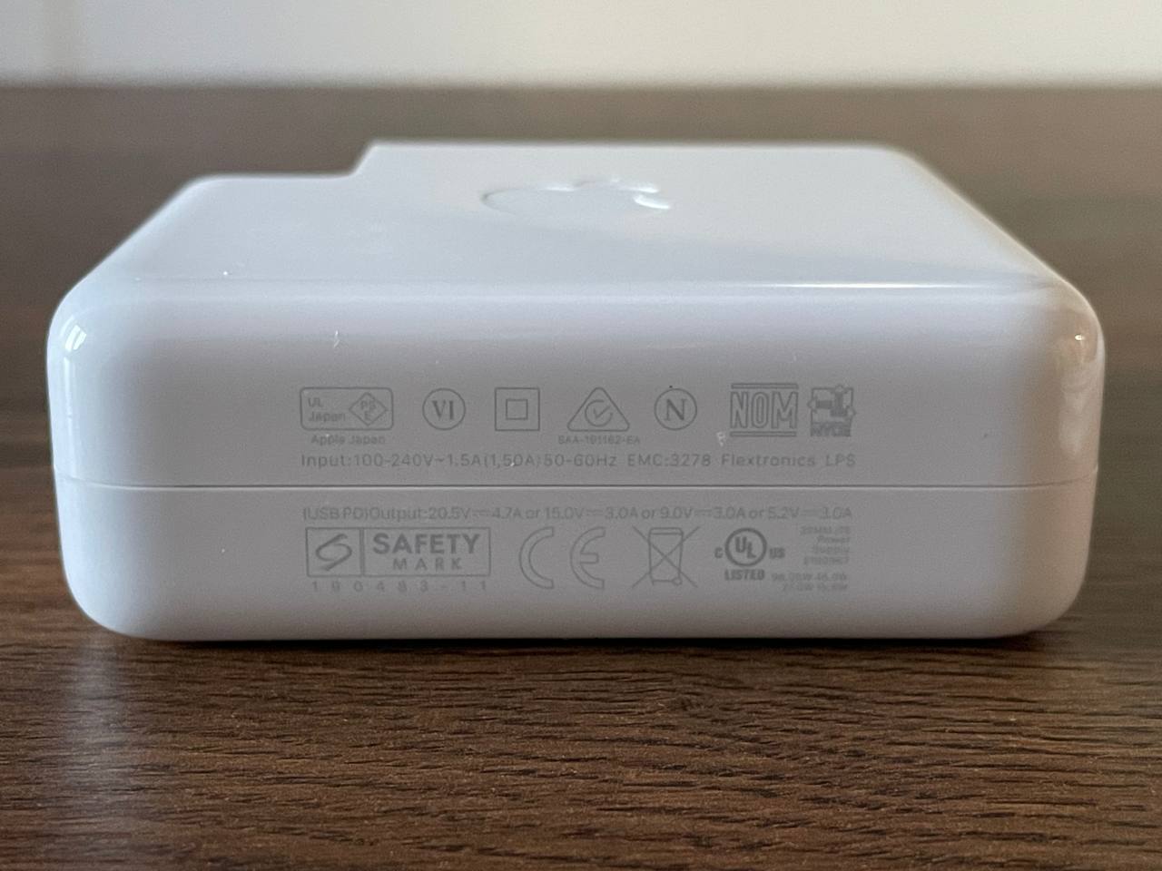 🔌 Оригинальный зарядный блок Apple USB-C 96W. Состояние отличное. Подходит для быстрой зар