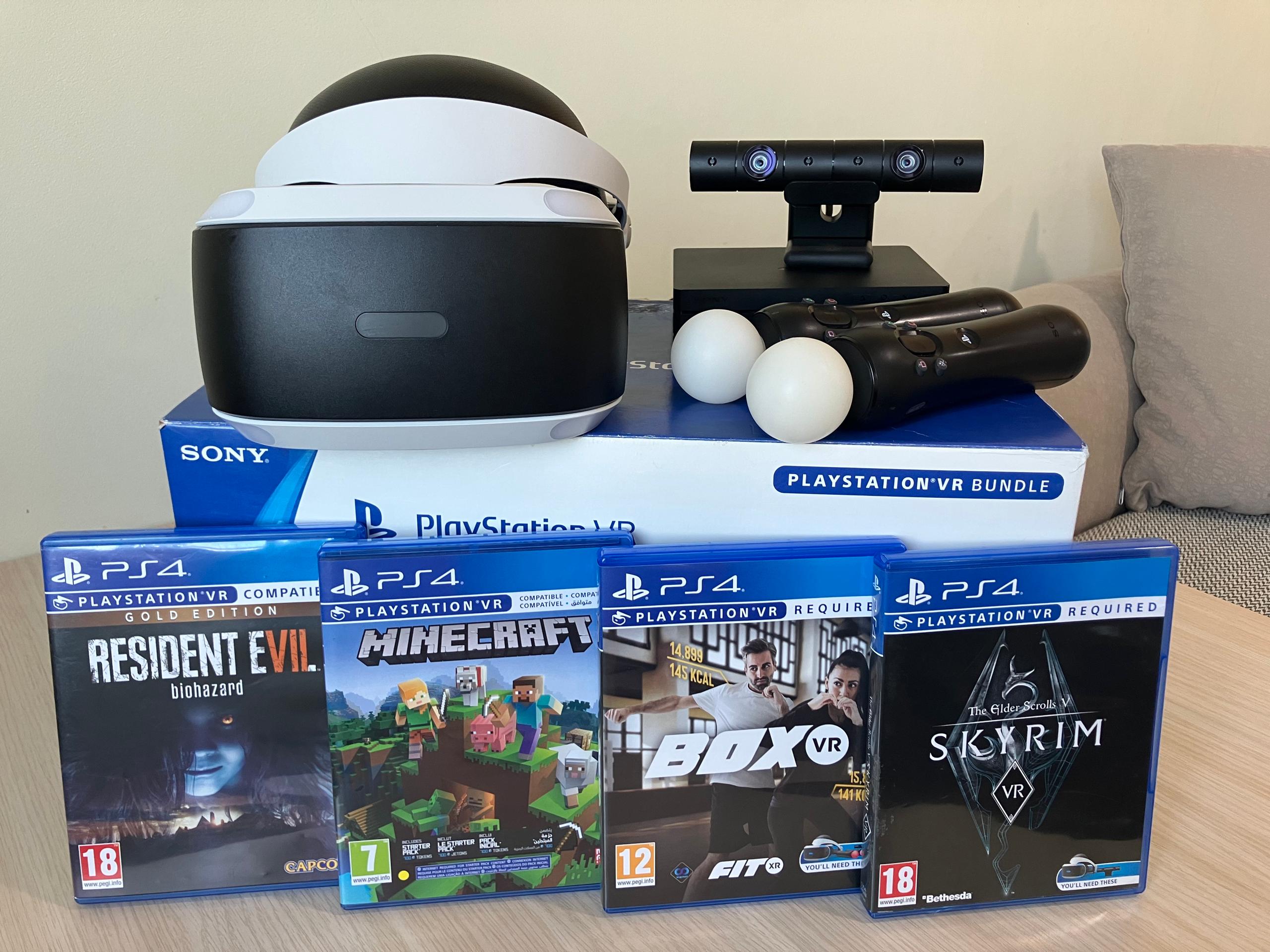 PlayStation VR Комплект PS VR в хорошем состоянии. Чистый, наголовник не облазит. Подходит