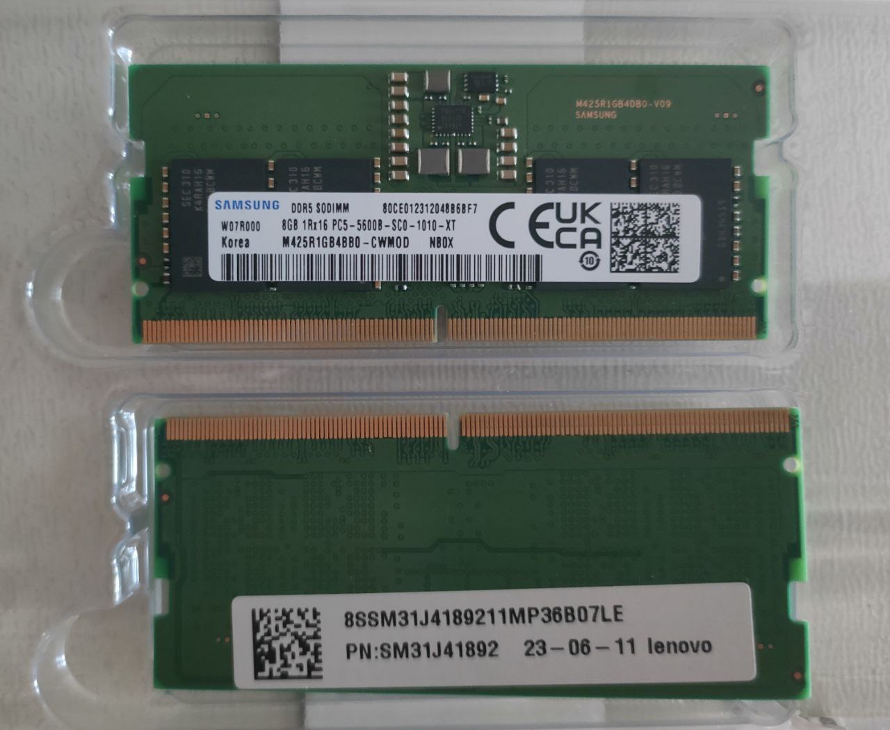Память Samsung SODIMM DDR5 2x8GB, достал из Lenovo почти сразу после покупки. 170 лари за