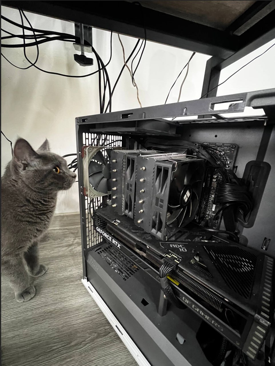 ASUS ROG Strix RTX 4070 Ti OC 12GB В отличном состоянии, полностью исправна, не перегревае