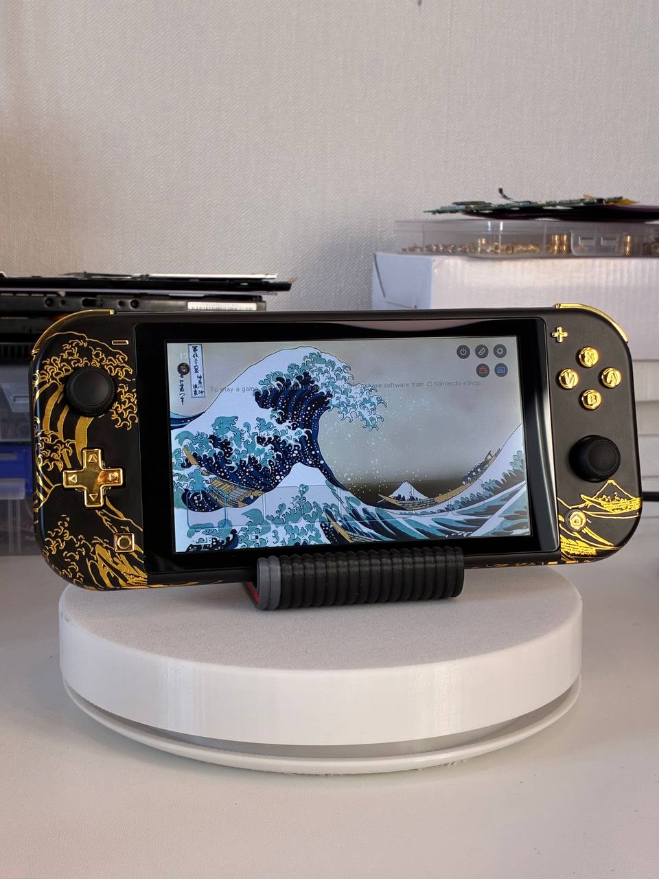 Продается уникальный прошитый Nintendo Switch Lite в состоянии нового. ✅ Установлен чип ✅