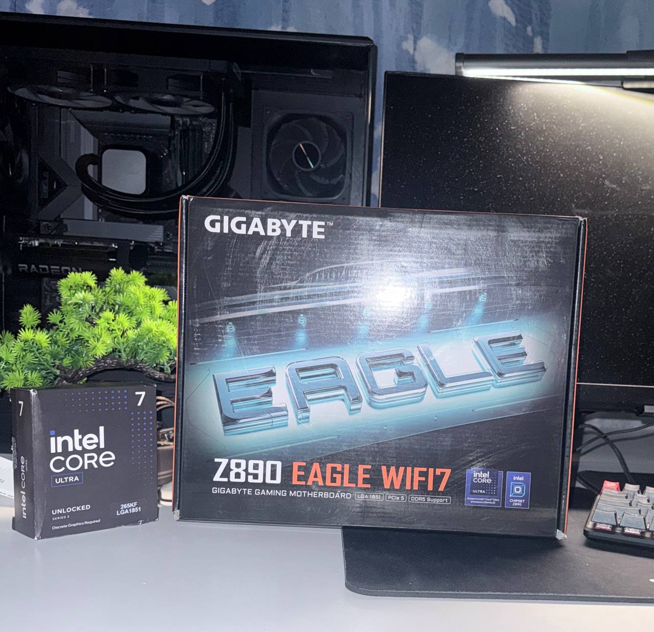 ‼️срочно ‼️ Проц и плата(пк) Процессор:Intel core i7 ultra 265kf Плата: gigabyte z890 eagl