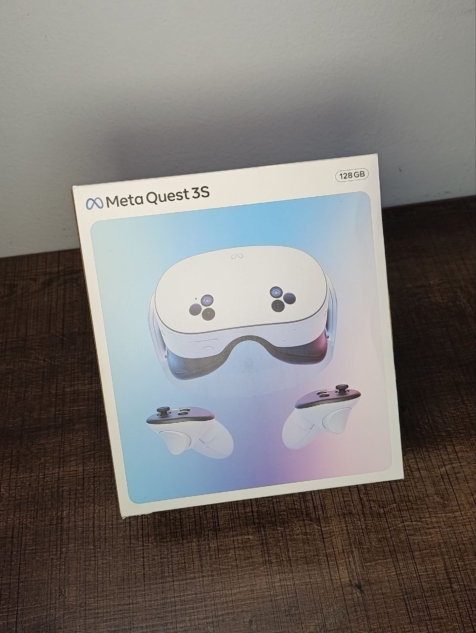 Meta Quest 3S 128GB в идеальном состоянии. шлем как новый, линзы без царапин. очень удобно